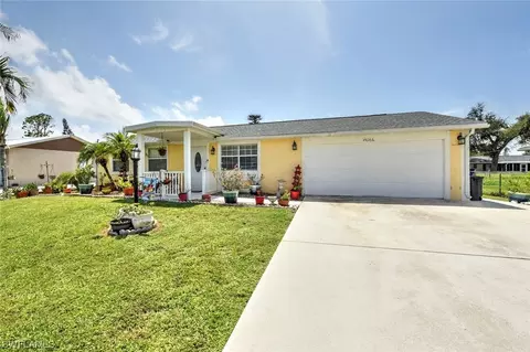 19066 Flamingo Rd, Fort Myers, FL 33967