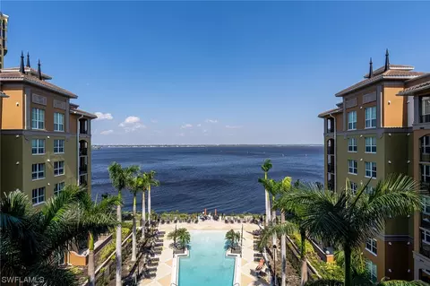 2825 Palm Beach Blvd #611, Fort Myers, FL 33916