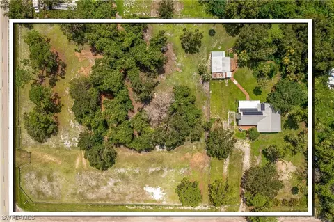 10920 Aqua Vista Ln, North Fort Myers, FL 33917