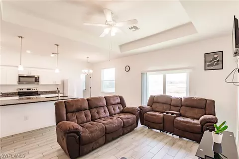 7727 7th Pl, Labelle, FL 33935 photo 5