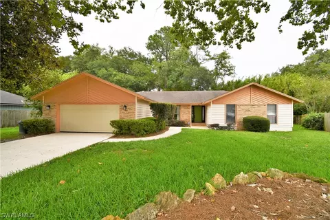 2215 Saye Dr E, Jacksonville, FL 32225