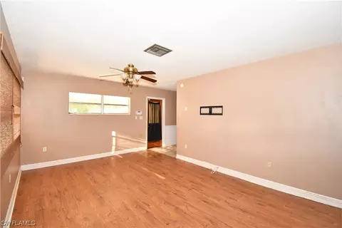 460 Mount Vernon Ct, Eustis, FL 32726 photo 4