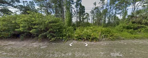 967 Kellogg St E, Lehigh Acres, FL 33974