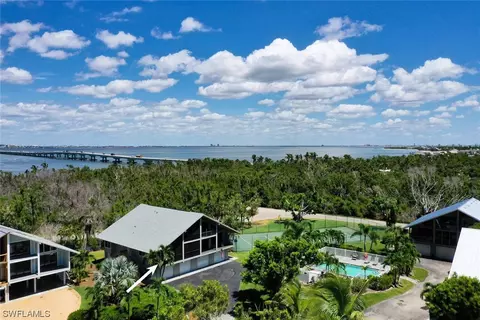 976 Sand Castle Rd, Sanibel, FL 33957