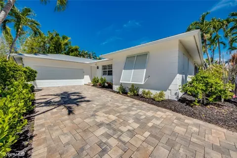 1605 Bunting Ln, Sanibel, FL 33957