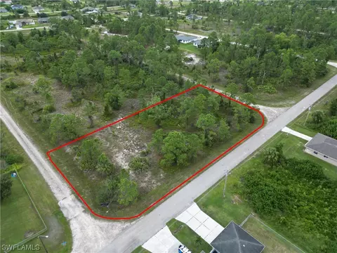880 Audrey St E, Lehigh Acres, FL 33974