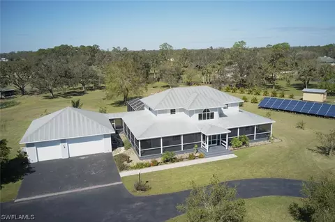 21210 N River Rd, Alva, FL 33920
