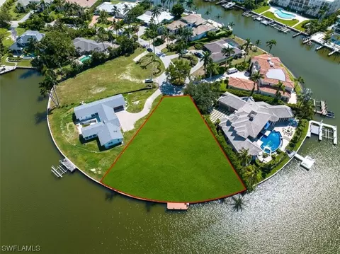 1844 Hurricane Harbor Ln, Naples, FL 34102