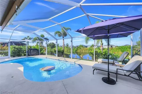 402 SW 30th Ave, Cape Coral, FL 33991