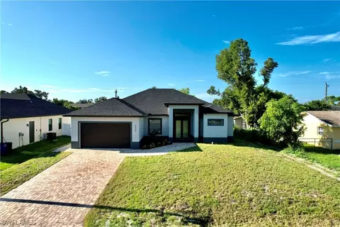 8454 San Carlos Blvd, Fort Myers, FL 33967