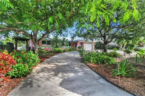 50 Estate Dr, North Fort Myers, FL 33917