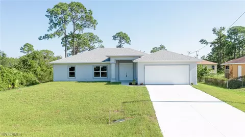 955 Milwaukee Blvd, Lehigh Acres, FL 33974