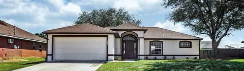 1429 NW 13th Ave, Cape Coral, FL 33993