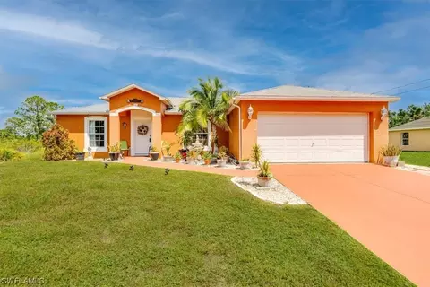 14 W 11th St, Lehigh Acres, FL 33972