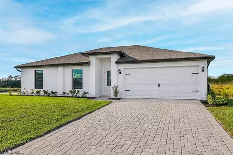 810 Gen Chesty Puller Ct, Labelle, FL 33935 photo 2