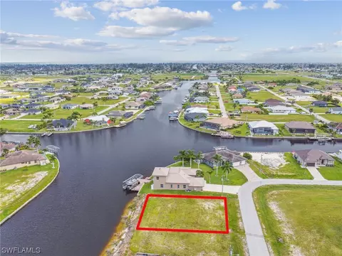 3623 NW 9th Ter, Cape Coral, FL 33993