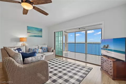 1901 Clifford St #1402, Fort Myers, FL 33901