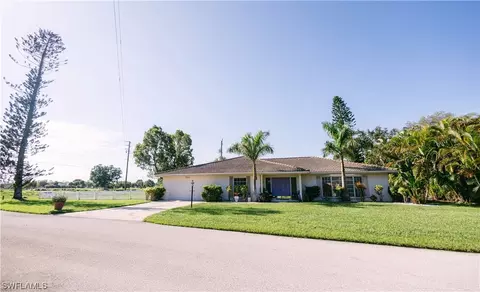 1580 Olmeda Way, Fort Myers, FL 33901