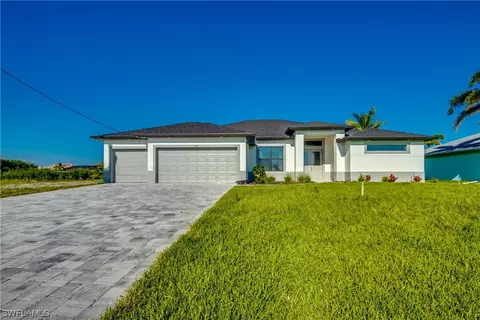 1528 NW 36th Ave, Cape Coral, FL 33993