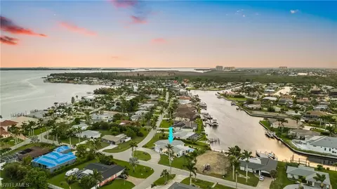 5368 Bayshore Ave, Cape Coral, FL 33904