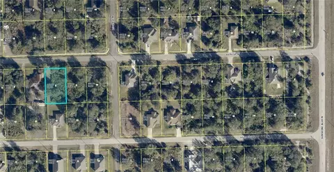 2605 66th St W, Lehigh Acres, FL 33971