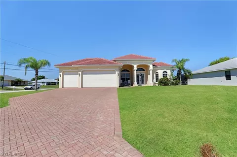 3736 SW 11th Ct, Cape Coral, FL 33914
