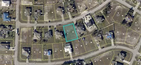 648 NW 29th Ter, Cape Coral, FL 33993