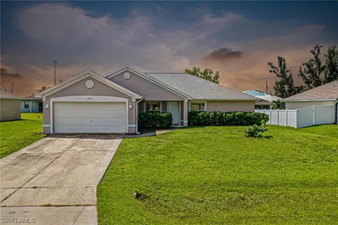 2804 SW 2nd Ln, Cape Coral, FL 33991