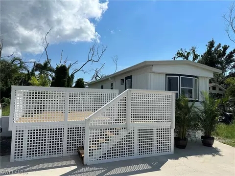 667 Pine Island Rd NW #5, Bokeelia, FL 33922