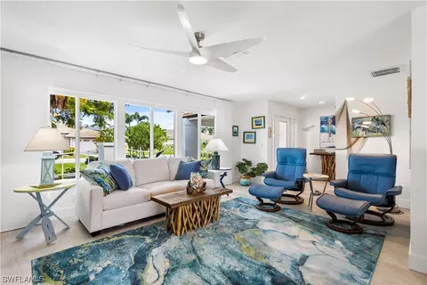 930 S Town And River Dr, Fort Myers, FL 33919