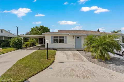 20 Desert Candle Cir, Lehigh Acres, FL 33936