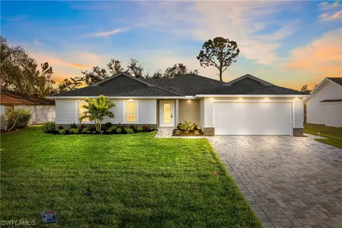 471 Londrina Dr, Punta Gorda, FL 33983
