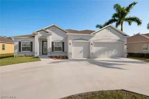 2829 Gleason Pkwy, Cape Coral, FL 33914