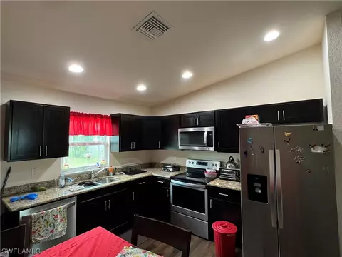 5018 Dolphin Cir, Labelle, FL 33935 photo 5