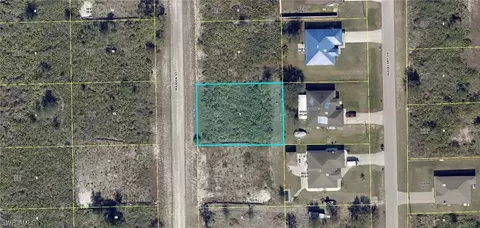 1860 Maiden St, Lehigh Acres, FL 33972