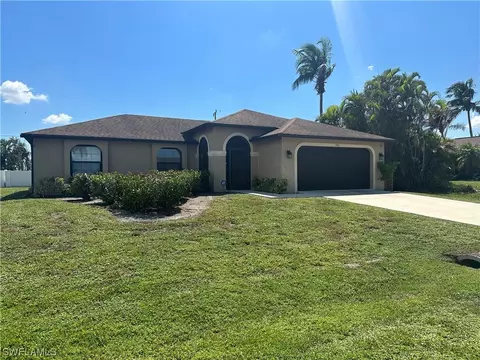 406 SE 13th St, Cape Coral, FL 33990