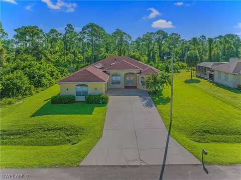 706 Hamilton Ave, Lehigh Acres, FL 33972