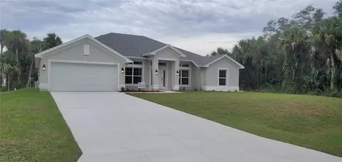 123 Carey Ave S, Lehigh Acres, FL 33974