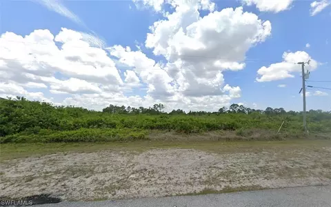 902 Grant Blvd, Lehigh Acres, FL 33974