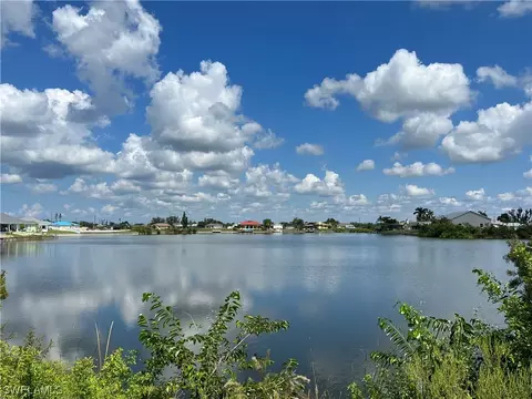 321 NE 17th St, Cape Coral, FL 33909