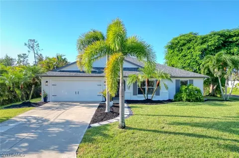 6608 Dabney St, Fort Myers, FL 33966