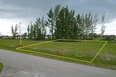 3612 NE 15th Ave, Cape Coral, FL 33909