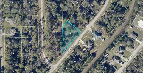 322 Broward Ave, Lehigh Acres, FL 33974