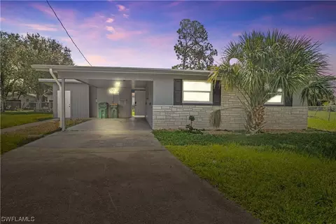 1318 Pine Ct, Port Charlotte, FL 33980