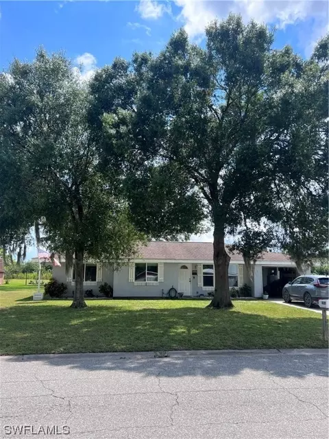 4020 Rainbow Cir, Labelle, FL 33935