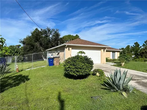 1103 Lee Ave, Lehigh Acres, FL 33972
