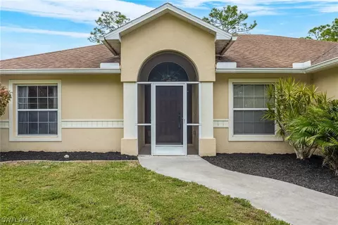 913 Truman Ave, Lehigh Acres, FL 33972