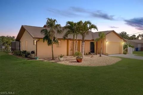 2256 Isle Of Pines Ave, Fort Myers, FL 33905
