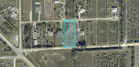 6371 Shady Pine Ln, Bokeelia, FL 33922