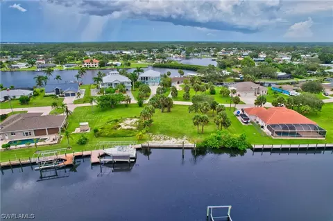 13427 Marquette Blvd, Fort Myers, FL 33905